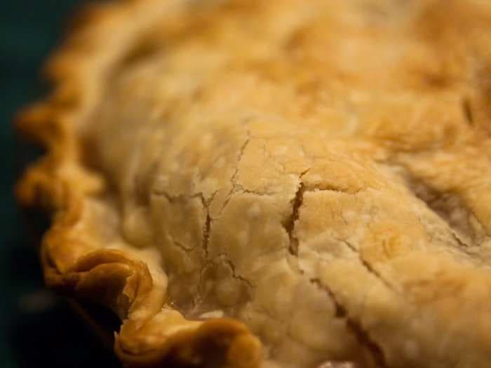 This easy hack will tell you if your pie crust is the right thickness