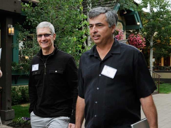 Apple has 3 execs looking to make big TV deals - and it sounds like a total mess