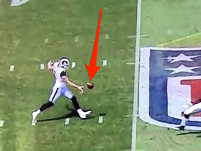 Former NFL kicker explains how Rams punter pulled off a kick that he's never seen anyone do in a game