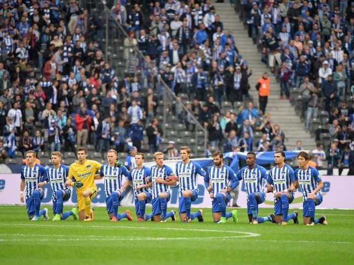 An entire German soccer team took a knee before a game, echoing the NFL anthem protests