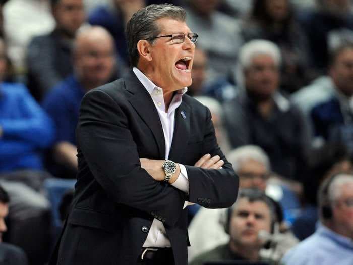 Geno Auriemma got into a funny battle of keep-away when he taunted the NCAA with an unsanctioned water bottle during a press conference