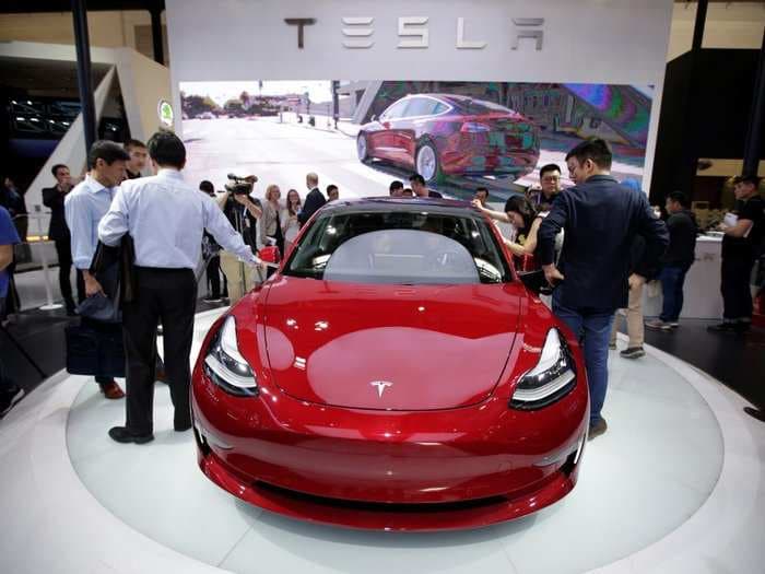 Tesla will soar to $500 if it can shore up its Model 3 production, analyst says