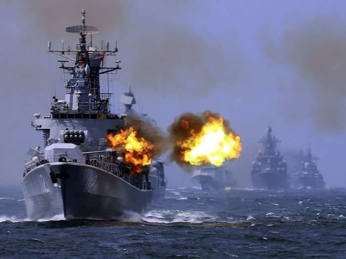 The Chinese military challenged a US destroyer in a South China Sea showdown