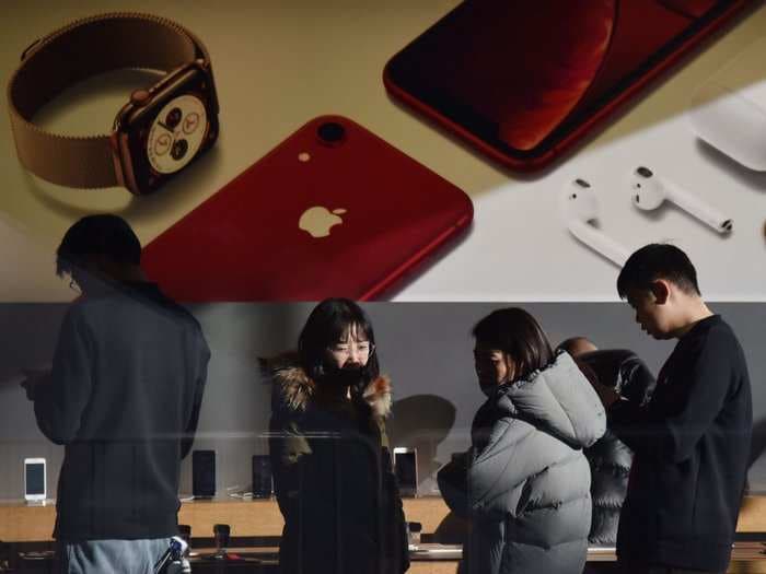 Apple has way bigger problems than China, analysts say