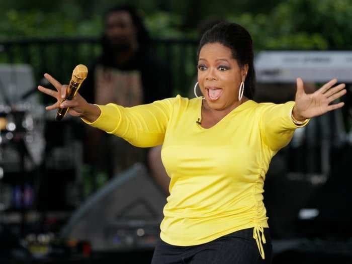 Oprah Winfrey avoided at least a $40 million loss after unloading bunch of her Weight Watchers shares at a perfect time