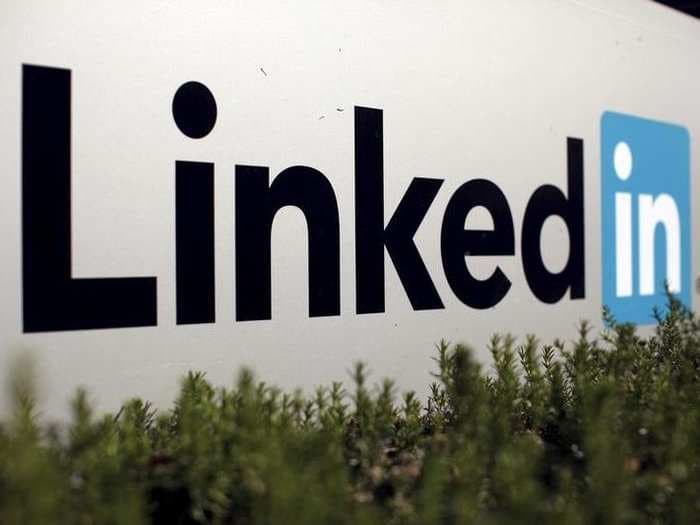 'What is my LinkedIn URL?': How to find your LinkedIn URL or change it to a custom address