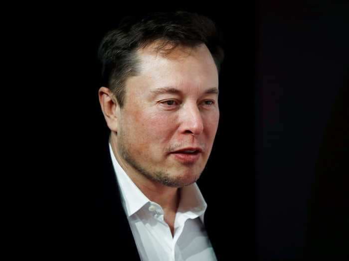 Tesla CEO Elon Musk on verge of $750 million payday as stock floats near record highs