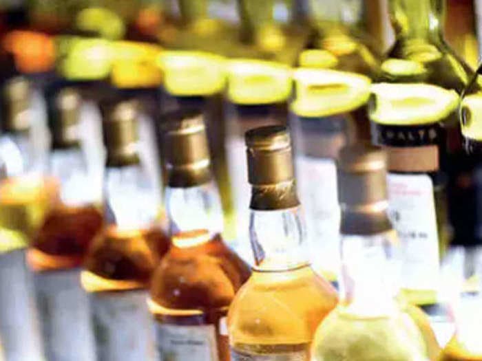 Home delivery of liquor allowed during lockdown in Karnataka
