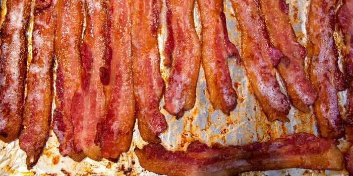 How to make perfect bacon in the oven every time