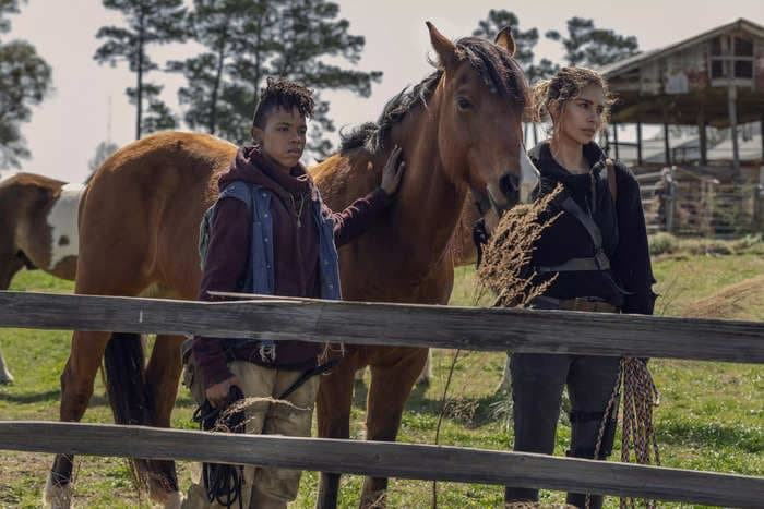 'The Walking Dead' stars Angel Theory and Nadia Hilker talk Sunday's episode, how they'll react if they're reunited with Connie, and whether or not they want to survive the show