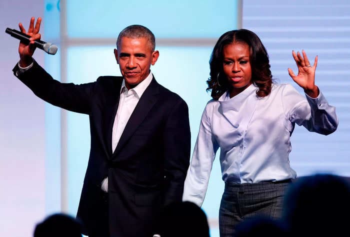 Obama oversees groundbreaking for his presidential library in Chicago