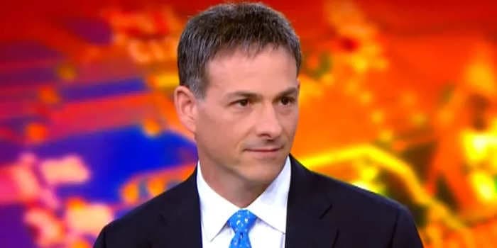 Billionaire investor David Einhorn says he doesn't have a strong view on crypto as the lack of regulation makes it 'too difficult'