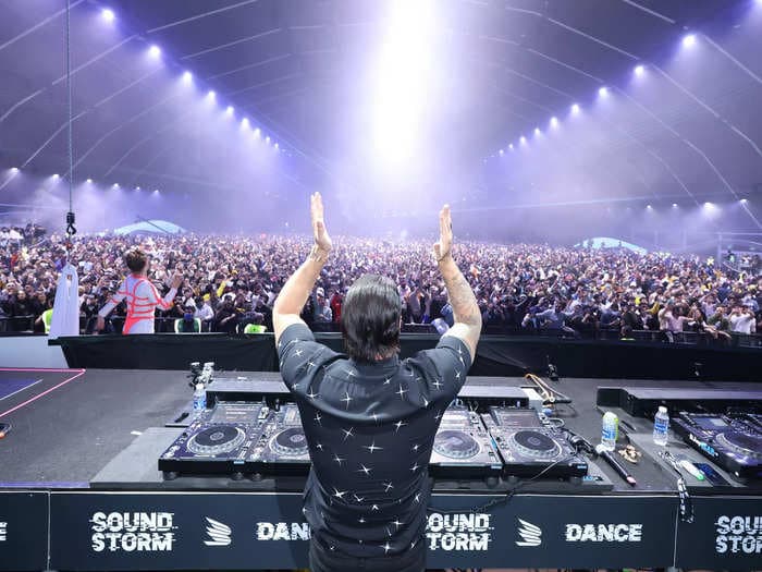 A massive rave took place in a Saudi desert. It was just like any other festival, bar the electronic music pausing for the Islamic call to prayer, say reports