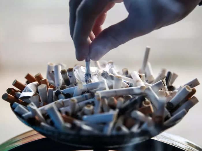 Florida jury orders R.J. Reynolds Tobacco Company to pay $9.75 million to family of a woman who died from respiratory disease caused by smoking cigarettes