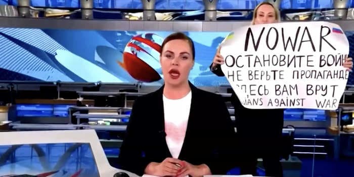 Zelenskyy thanked a Russian state TV journalist who stormed a live news broadcast with anti-war sign