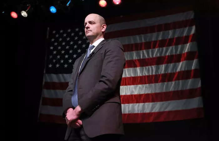 Utah Democrats vote to support independent Evan McMullin over a Democratic candidate in push to defeat GOP Sen. Mike Lee