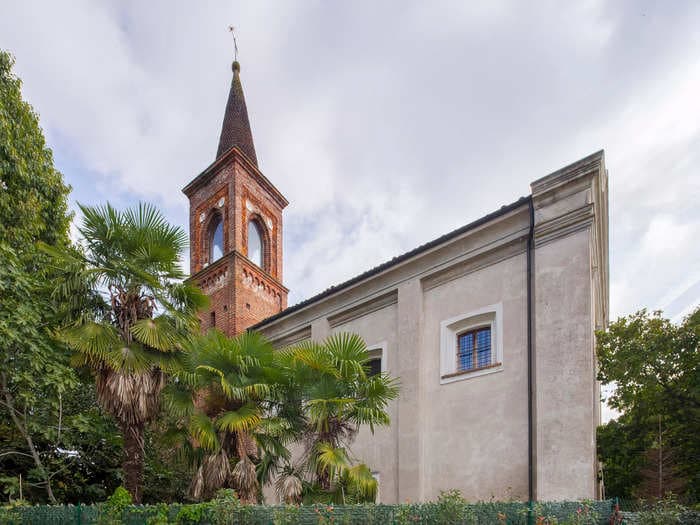 A 400-year-old Italian church that's been converted into a home is on the market for $3.32 million &mdash; take a look inside