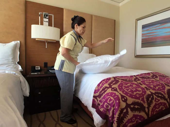 Here's how much everyone who works at an American hotel makes