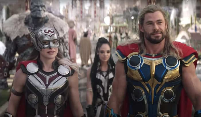 'Thor: Love and Thunder' director shares what he thinks Natalie Portman whispered to Chris Hemsworth in their final scene together