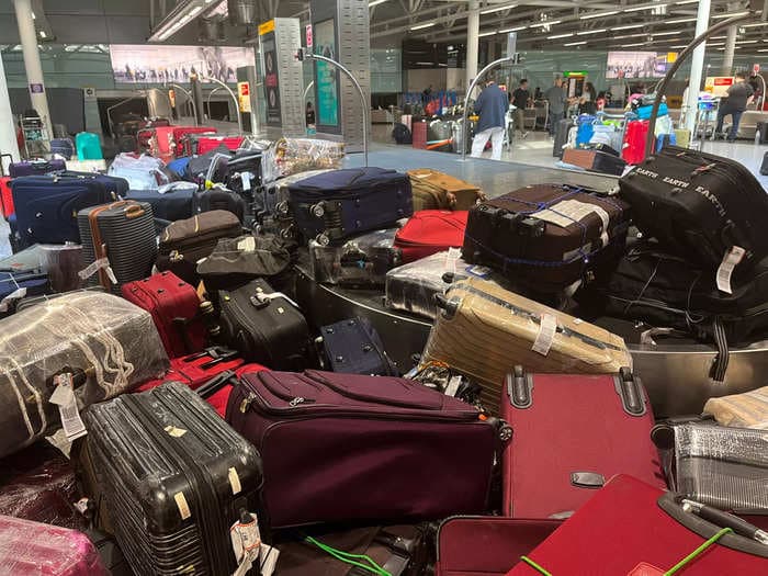 American Airlines has lost more bags in 2022 than any other US airline — see the full list