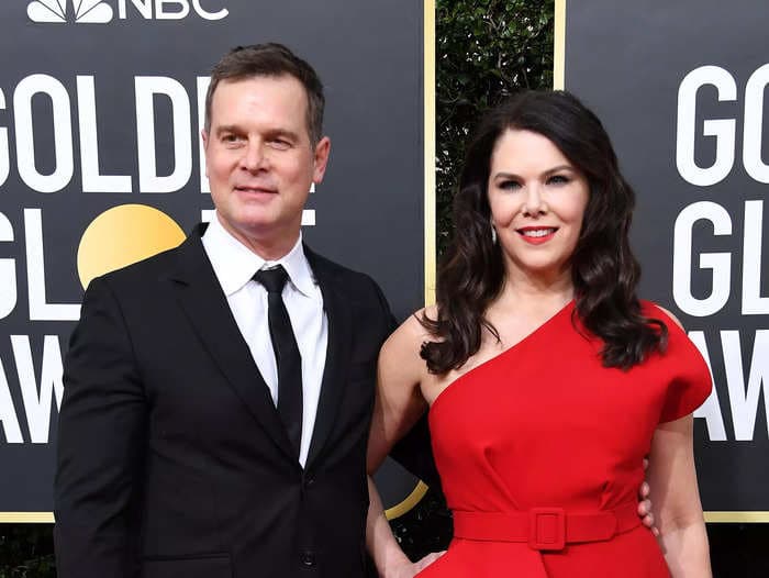 Lauren Graham opens up about split from Peter Krause, says fundamental differences 'caught up with us'