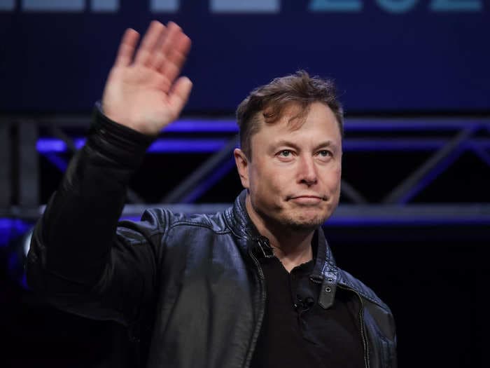 Elon Musk reportedly told workers at his brain-chip startup to imagine they had bombs strapped to their heads to make them work faster