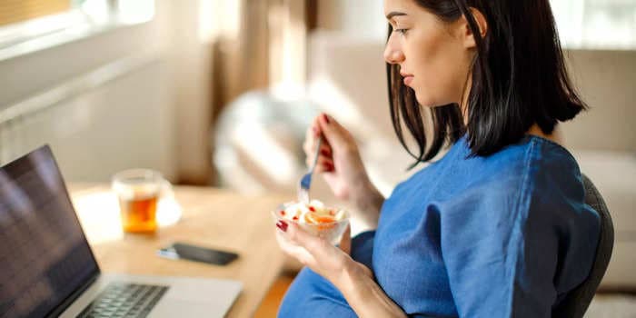 Eating for two? Dietitians share 16 nourishing snacks and tips on foods to avoid during pregnancy