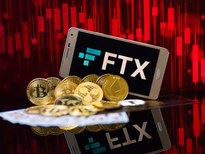 From Tom Brady to Kevin O'Leary, here are 11 famous backers of FTX set to be wiped out in the exchange's stunning collapse