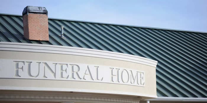 A 66-year-old woman who was presumed dead woke up gasping for air in a body bag at an Iowa funeral home