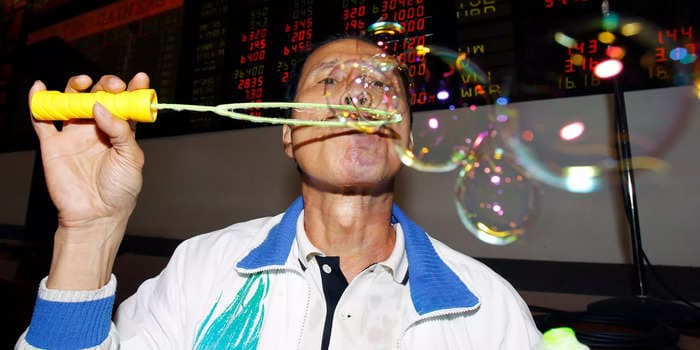 The stock market bubble has burst and investors betting on a rally are in denial, investment manager says