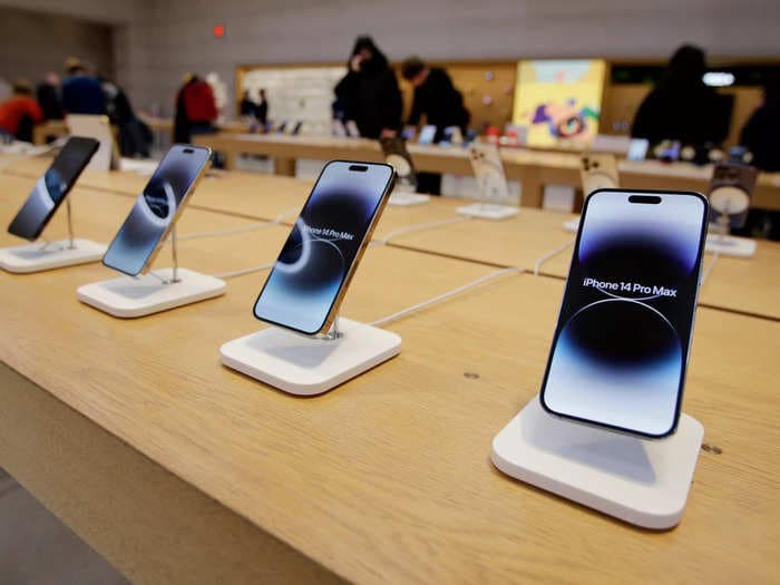 Masked burglars cut through a bathroom wall to break into an Apple Store and steal 436 iPhones, police say