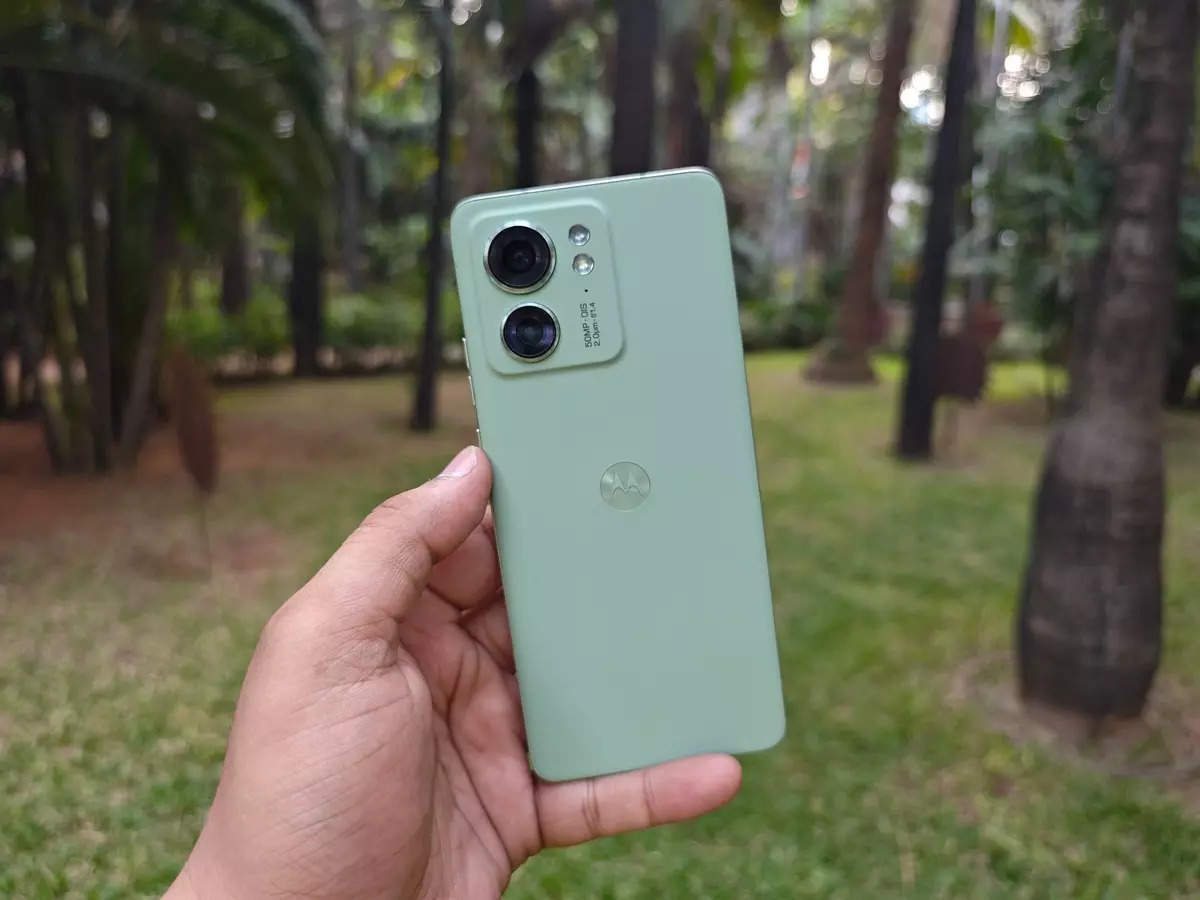 Motorola Edge 40 Neo Review  A balanced smartphone experience - The Hindu