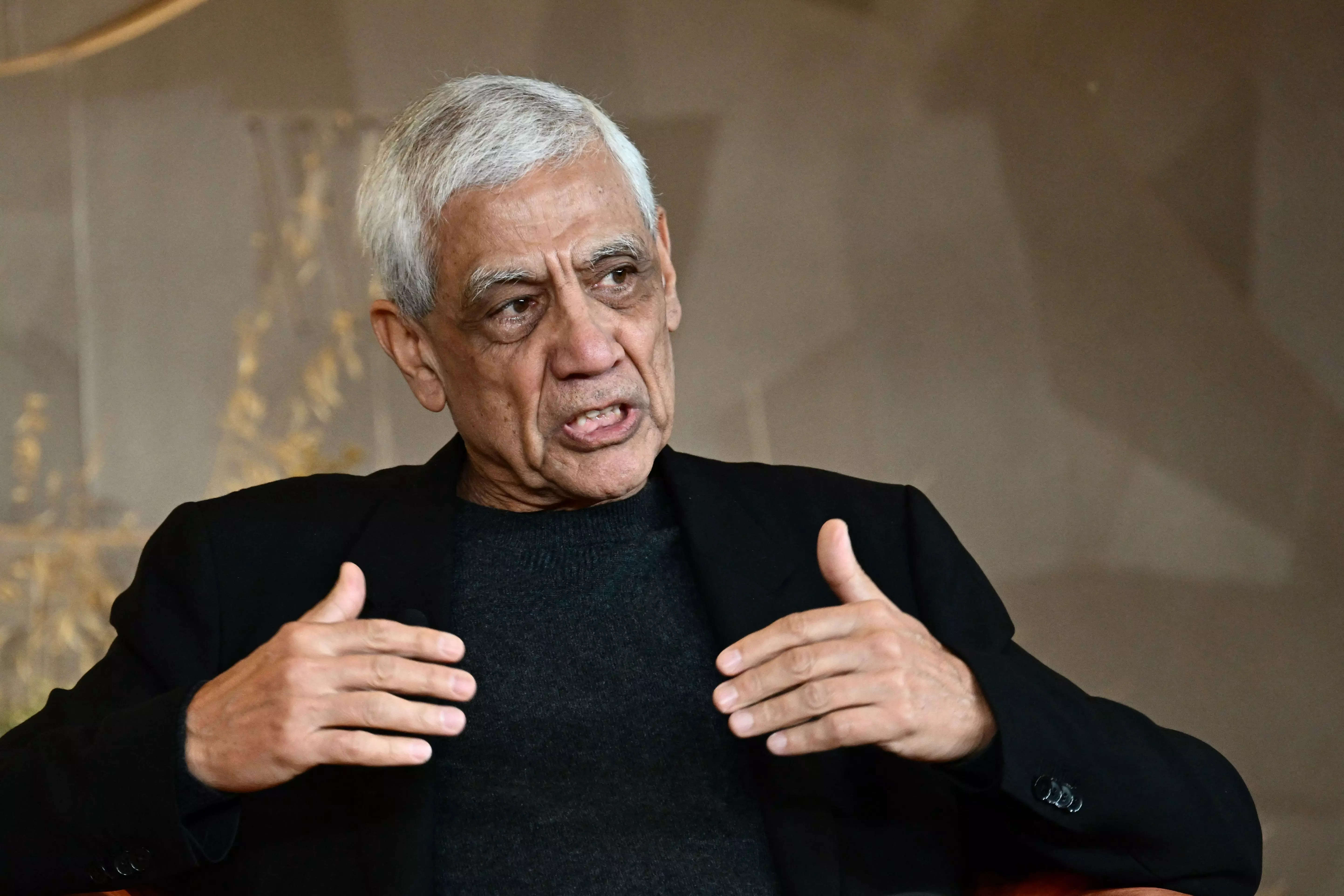 OpenAI investor Vinod Khosla predicts AI will deflate the economy over the  next 25 years | Business Insider India