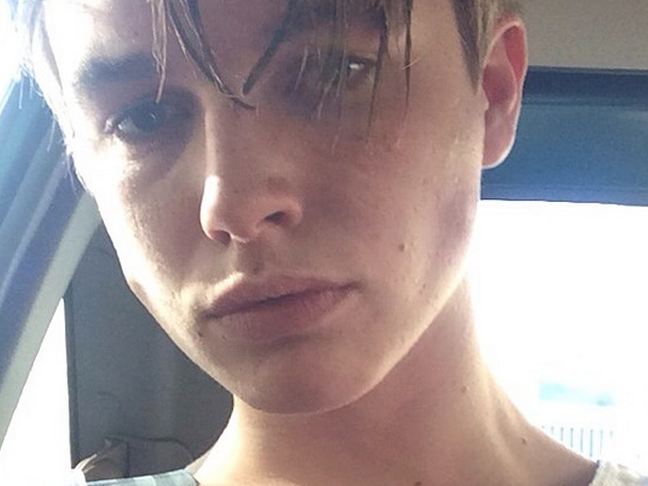 A Teenager Lands A Modeling Contract After Posting Tons Of Selfies To Instagram Business