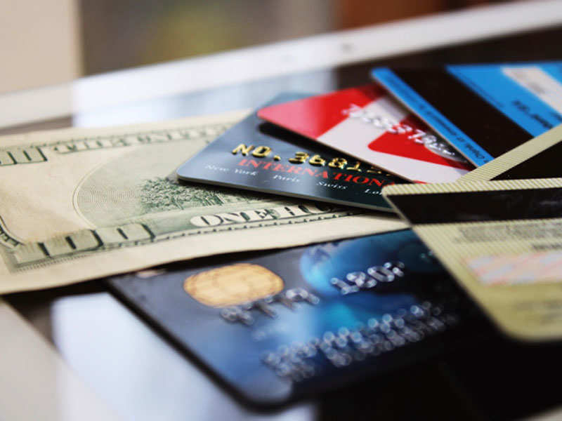Why Credit Card Wins Over Cash? | Business Insider India