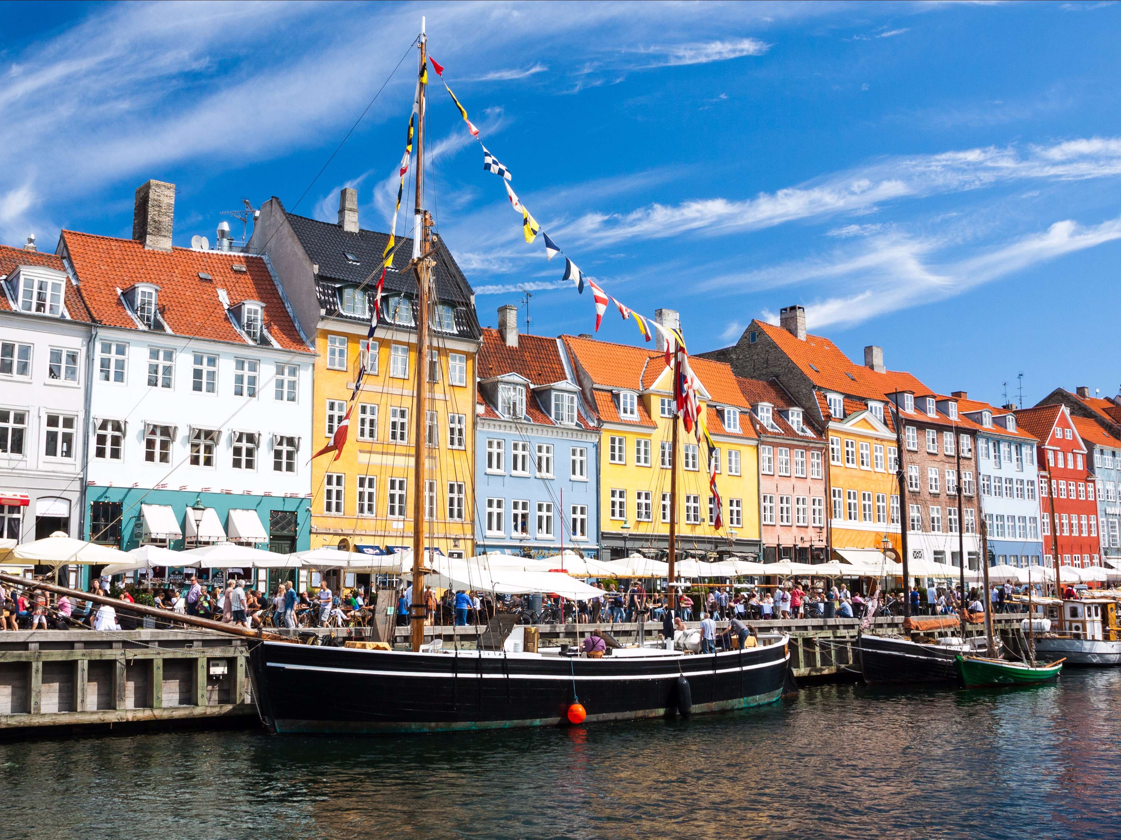 Копенгаген. Нюхавн (г. Копенгаген). Королевство Дания. Фридрихсборг Копенгаген. Самый яркий красочный город в Дании.