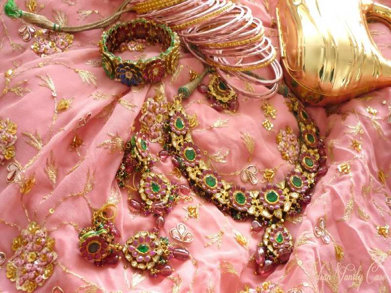 Don't fret brides-to-be, here's a complete guide on packing your wedding  trousseau