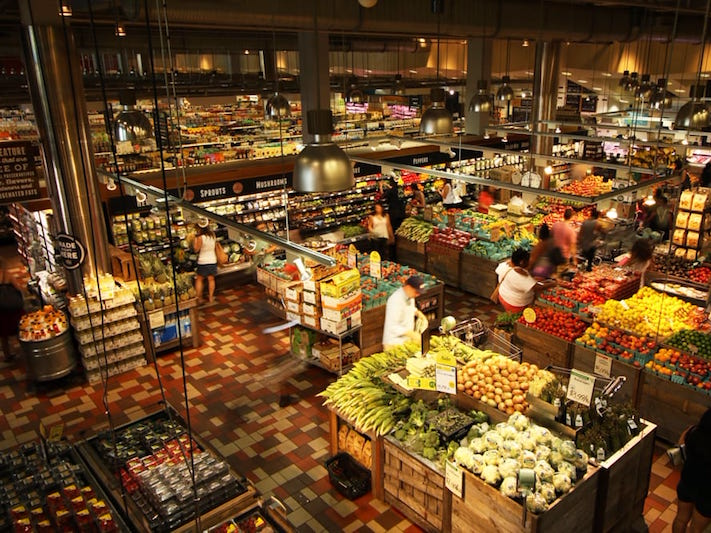 Whole c. Food Market. Продуктовый рынок в Швейцарии. Whole foods Market. Рынок Швейцарии фермер.