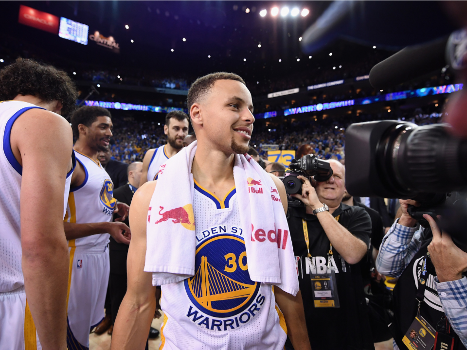 Steph Curry finished the Brooklyn Nets game with 35 points - and he set ...