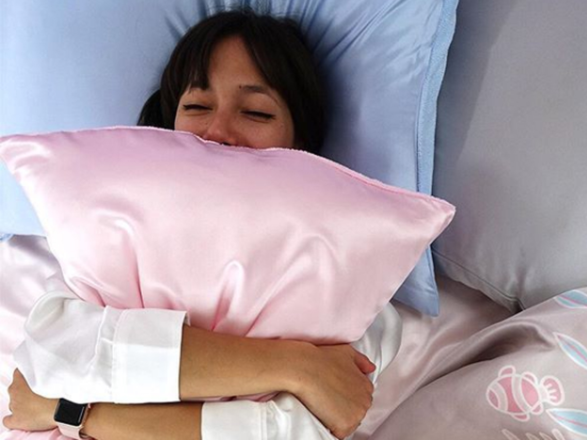 The best silk pillowcases you can buy | BusinessInsider India