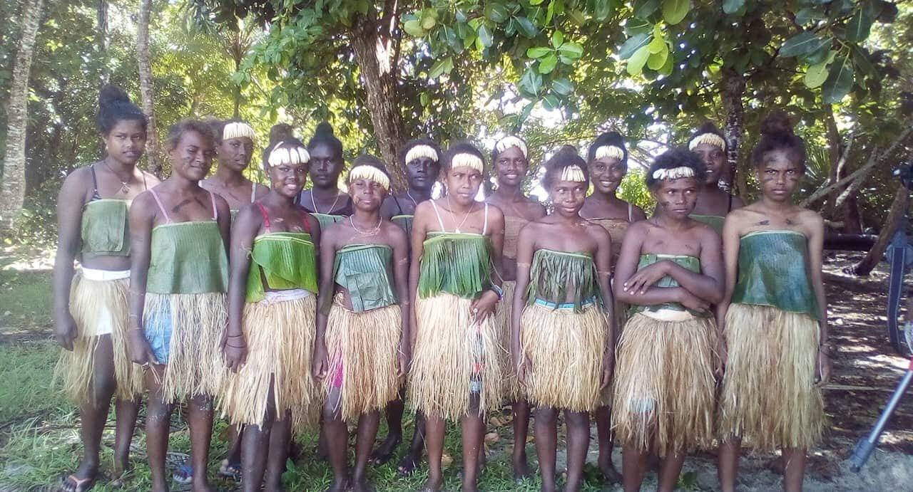 Женщины живущие на острове. Соломоновы острова жители. Соломоновы острова местные жители. Меланезийцы с Соломоновых островов.