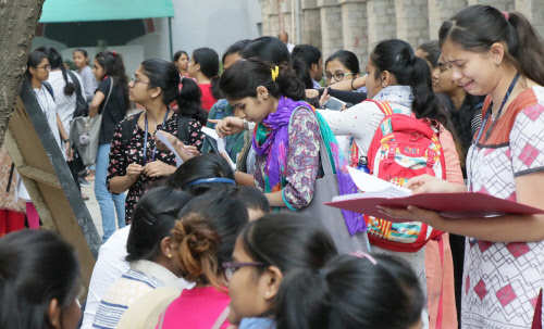 Fear, self-loathing and stress affect students appearing for competitive  exams | Business Insider India