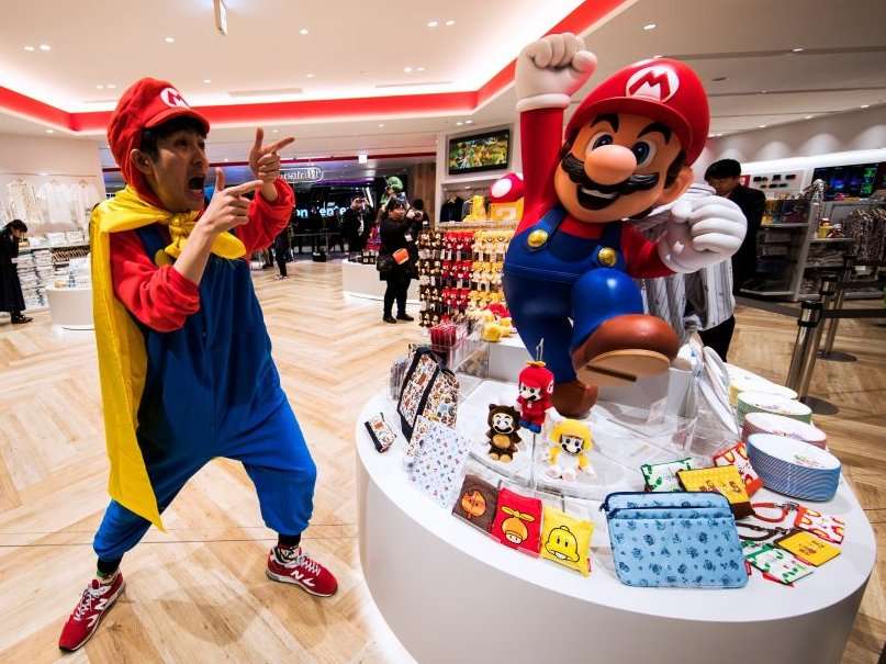 Nintendo's Selling Miniature Versions Of Its Iconic Nintendo Store Statues