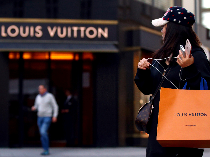 Louis Vuitton and Gucci are the only 2 luxury companies to consistently  rank among the world's most valuable brands for the last 20 years. Here's  how they grew to dominate the high-end
