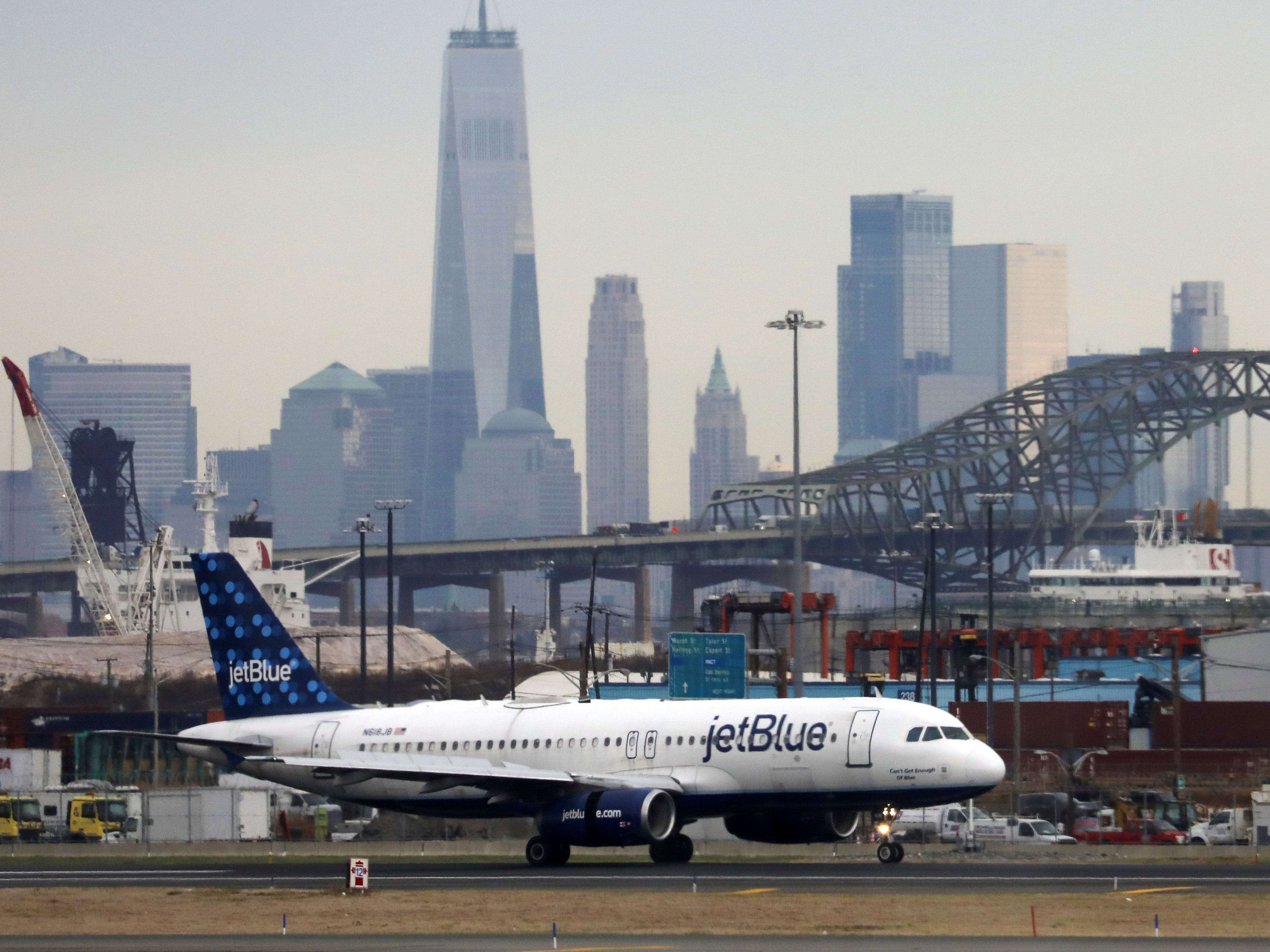 'Frivolous, tone deaf, and savagely useless': New Yorkers slam JetBlue ...