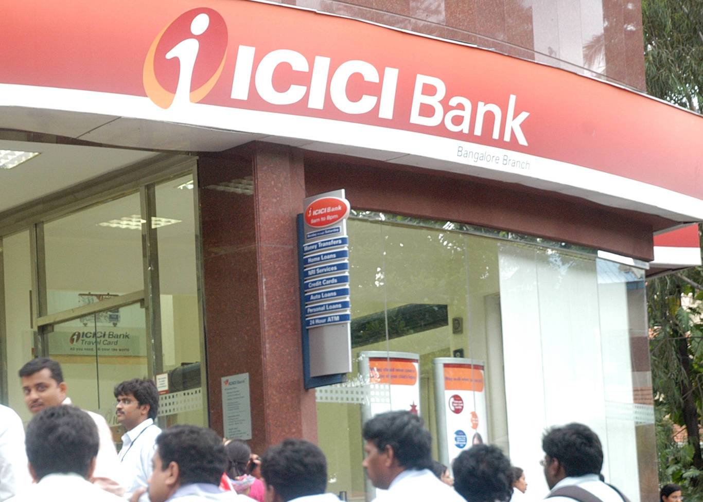ICICI Bank's earnings on May 9 will reveal the level of economic damage  caused by COVID-19 at the level of small borrowers | Business Insider India