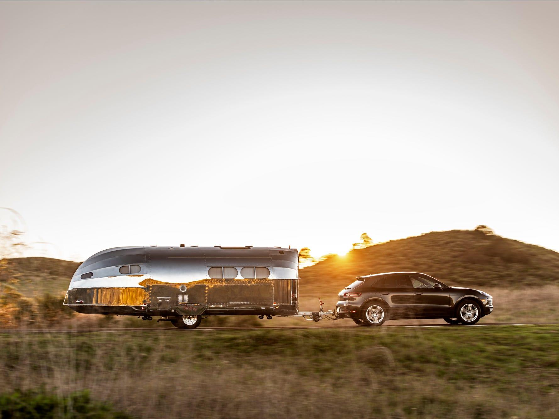 This $225,000 luxury RV can travel across the country on a ...