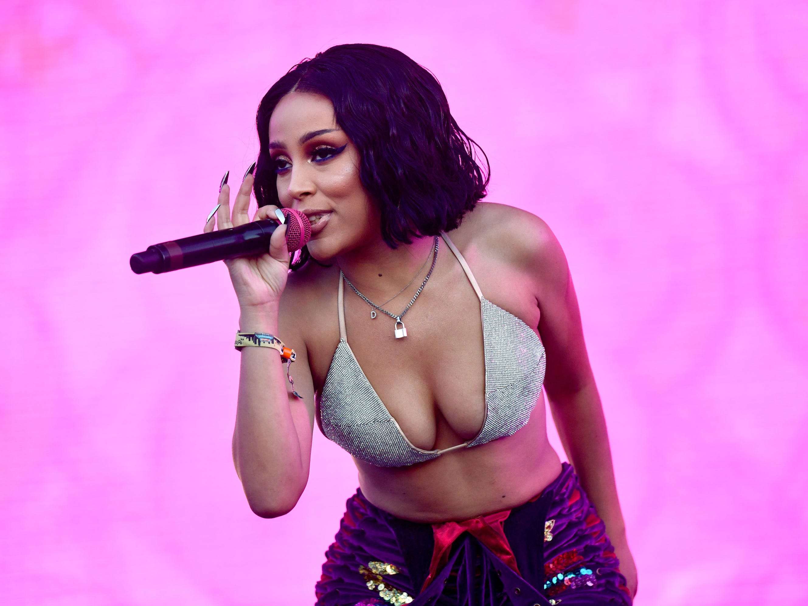 DojaCatIsOverParty explained: Doja Cat accused of being racist - Insider