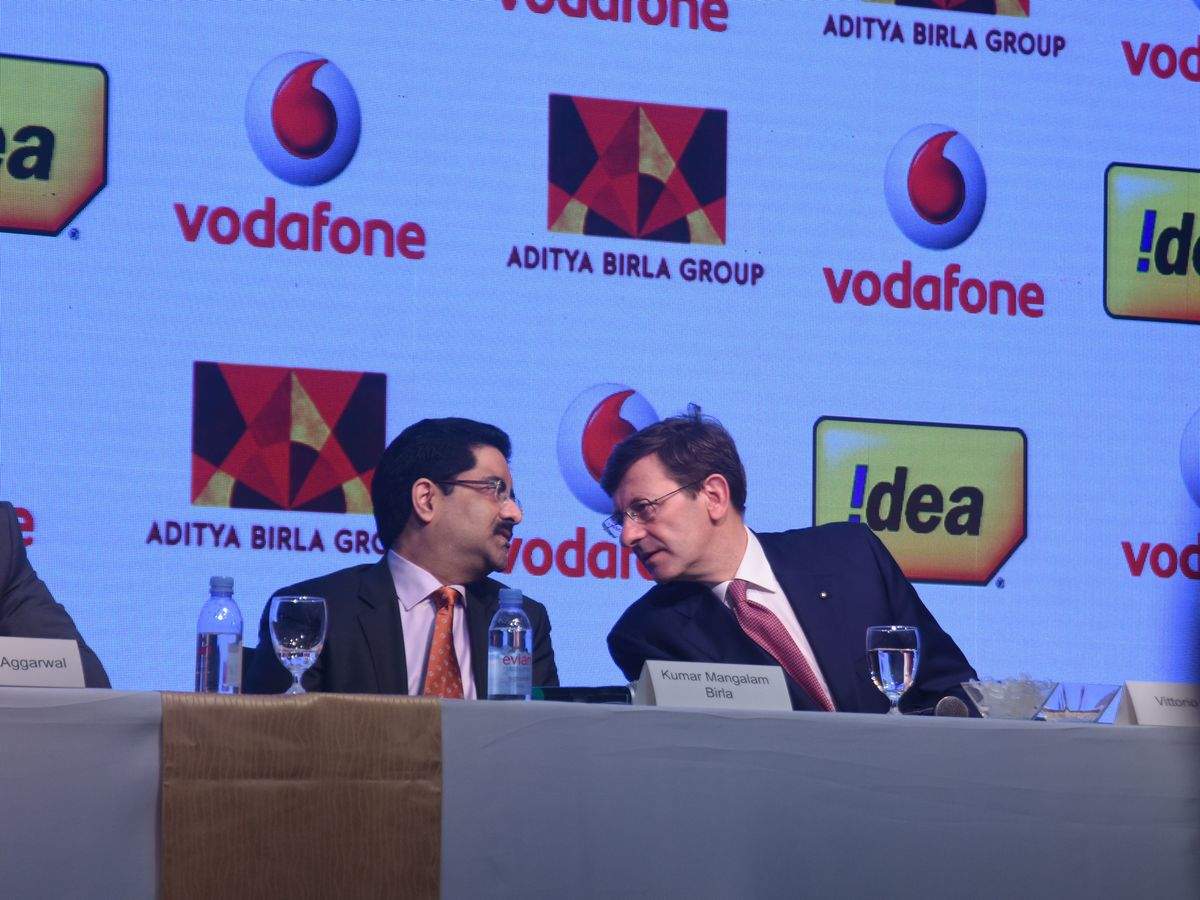 Vi should be closed down or merged with BSNL-MTNL, Says Kumar Birla