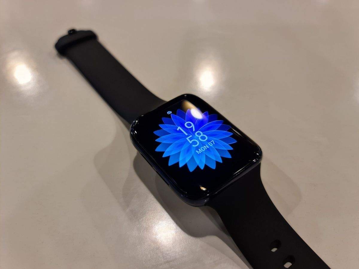 OPPO Watch Review: Stylish and Functional